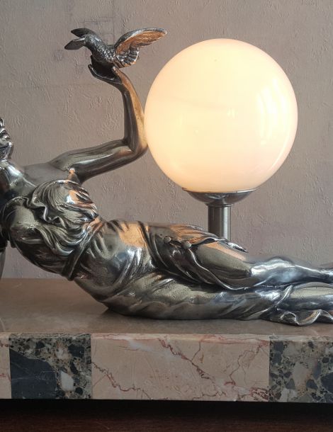 STATUE ART DECO